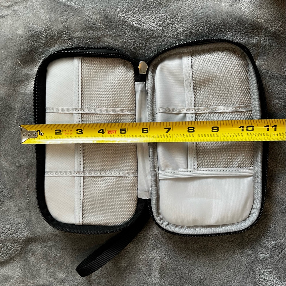 Tech Pouch - Picture 5 of 5